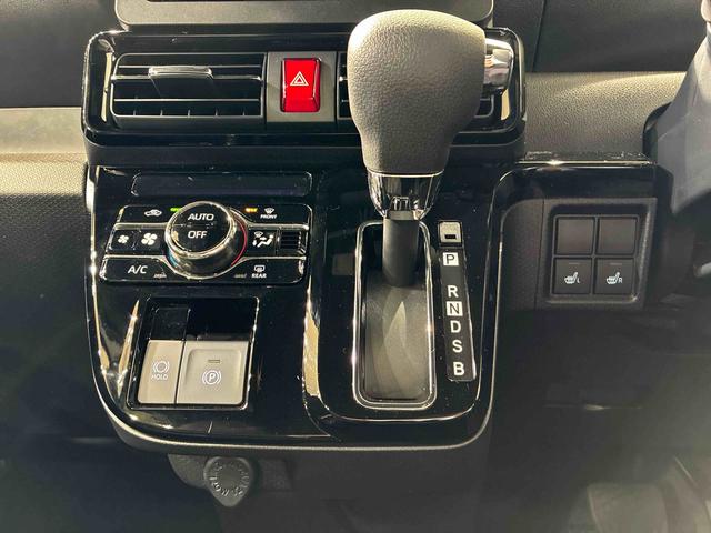 タント カスタムＸ　４ＷＤ　アルミホイール　シートヒーター　オートマチックハイビーム　衝突防止システム　ＬＥＤヘッドランプ　レーンアシスト　スマートキー　記録簿　ワンオーナー　エアバッグ　エアコン　パワーステアリング（10枚目）