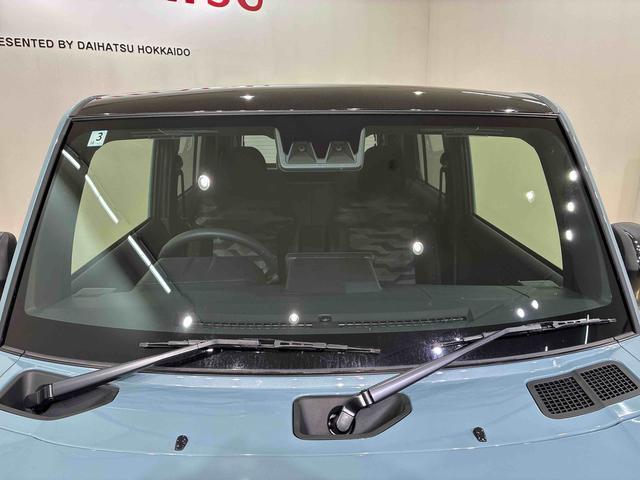 タフト G ダーククロムベンチャー 4WD アルミホイール シートヒーター アイドリングストップ オートマチックハイビーム 衝突防止システム LEDヘッドランプ レーンアシスト スマートキー 記録簿 ワンオーナー エアバッグ エアコン(2枚目)