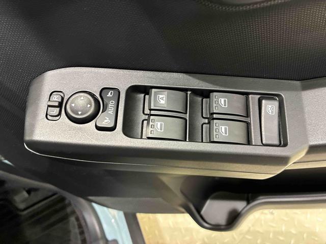 タフト G ダーククロムベンチャー 4WD アルミホイール シートヒーター アイドリングストップ オートマチックハイビーム 衝突防止システム LEDヘッドランプ レーンアシスト スマートキー 記録簿 ワンオーナー エアバッグ エアコン(6枚目)