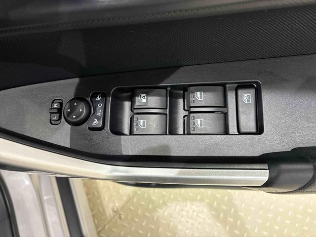 ロッキー プレミアムＧ　４ＷＤ　アルミホイール　ターボ　スマートキー　記録簿　ワンオーナー　エアバッグ　エアコン　パワーステアリング　パワーウィンドウ　ＡＢＳ（6枚目）