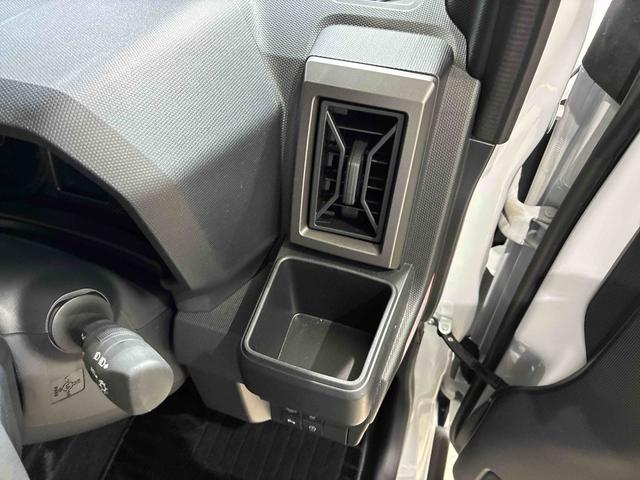 タフト Ｇ　ダーククロムベンチャー　４ＷＤ　アルミホイール　シートヒーター　アイドリングストップ　オートマチックハイビーム　衝突防止システム　ＬＥＤヘッドランプ　レーンアシスト　スマートキー　記録簿　ワンオーナー　エアバッグ　エアコン（24枚目）