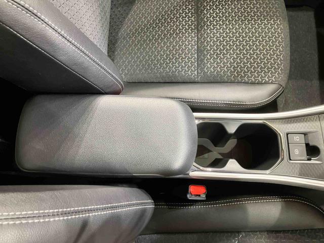 ロッキー プレミアムG 4WD アルミホイール シートヒーター ターボ アイドリングストップ オートマチックハイビーム 衝突防止システム LEDヘッドランプ レーンアシスト スマートキー 記録簿 ワンオーナー エアバッグ(30枚目)