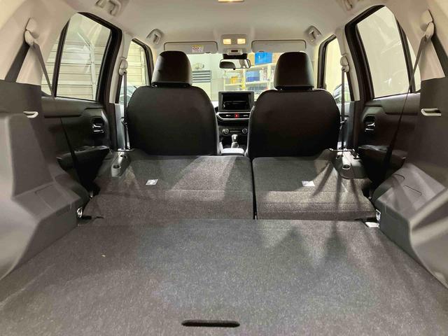 ロッキー プレミアムG 4WD アルミホイール シートヒーター ターボ アイドリングストップ オートマチックハイビーム 衝突防止システム LEDヘッドランプ レーンアシスト スマートキー 記録簿 ワンオーナー エアバッグ(32枚目)