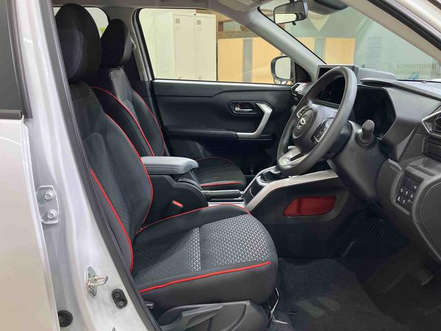 ロッキー Ｘ　４ＷＤ　アルミホイール　シートヒーター　ターボ　アイドリングストップ　オートマチックハイビーム　衝突防止システム　ＬＥＤヘッドランプ　レーンアシスト　スマートキー　記録簿　ワンオーナー　エアバッグ（3枚目）