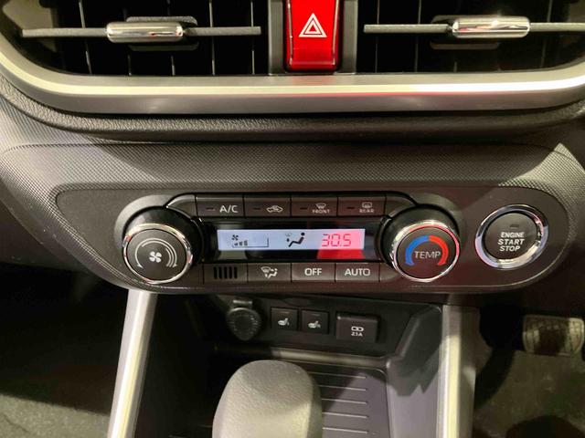 ロッキー Ｘ　４ＷＤ　アルミホイール　シートヒーター　ターボ　アイドリングストップ　オートマチックハイビーム　衝突防止システム　ＬＥＤヘッドランプ　レーンアシスト　スマートキー　記録簿　ワンオーナー　エアバッグ（10枚目）