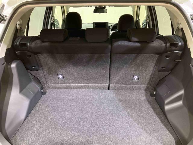 ロッキー Ｘ　４ＷＤ　アルミホイール　シートヒーター　ターボ　アイドリングストップ　オートマチックハイビーム　衝突防止システム　ＬＥＤヘッドランプ　レーンアシスト　スマートキー　記録簿　ワンオーナー　エアバッグ（16枚目）