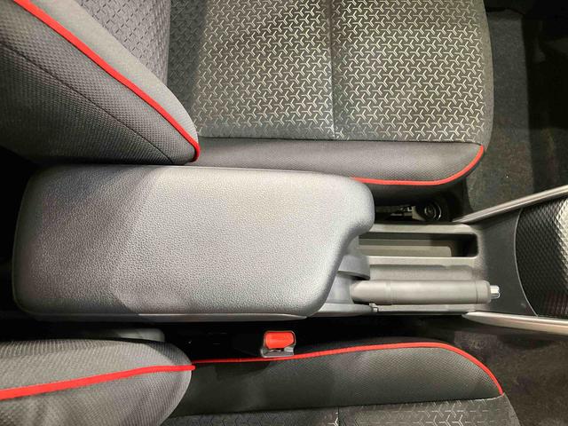 ロッキー Ｘ　４ＷＤ　アルミホイール　シートヒーター　ターボ　アイドリングストップ　オートマチックハイビーム　衝突防止システム　ＬＥＤヘッドランプ　レーンアシスト　スマートキー　記録簿　ワンオーナー　エアバッグ（30枚目）