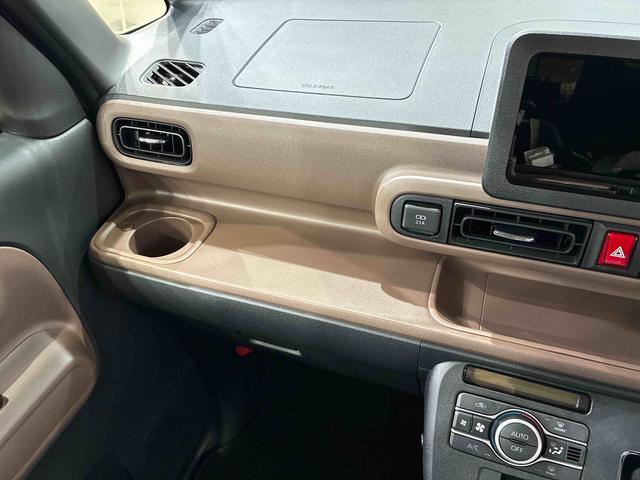 納車前にはプロのメカニックが、各部の点検を行います。ディーラーにしか出来ない品質、そしてサービスできっと満足していただけると思います！