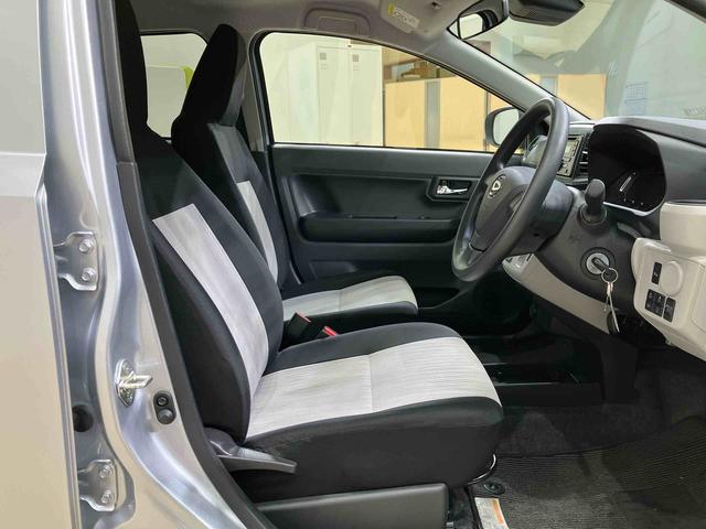 ミライース X リミテッドSAIII 4WD アイドリングストップ オートマチックハイビーム 衝突防止システム LEDヘッドランプ レーンアシスト キーレスエントリー 記録簿 ワンオーナー エアバッグ エアコン パワーステアリング CD(3枚目)