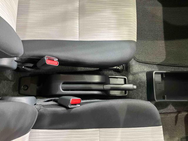 ミライース X リミテッドSAIII 4WD アイドリングストップ オートマチックハイビーム 衝突防止システム LEDヘッドランプ レーンアシスト キーレスエントリー 記録簿 ワンオーナー エアバッグ エアコン パワーステアリング CD(30枚目)