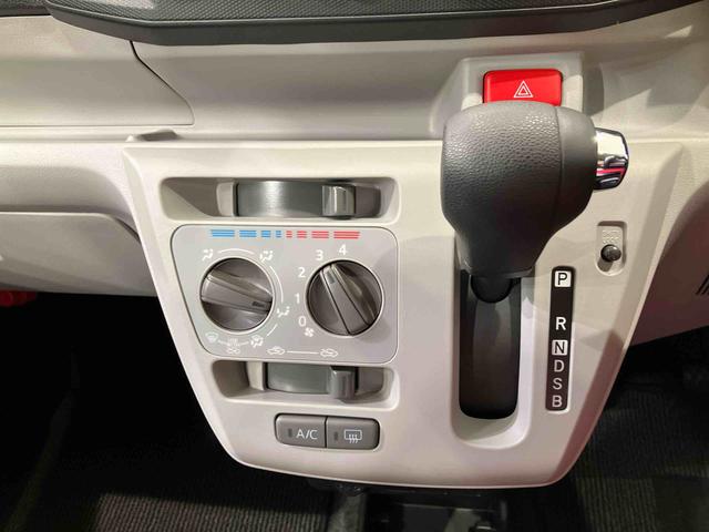 ミライース X リミテッドSAIII 4WD アイドリングストップ オートマチックハイビーム 衝突防止システム LEDヘッドランプ レーンアシスト キーレスエントリー 記録簿 ワンオーナー エアバッグ エアコン パワーステアリング CD(10枚目)