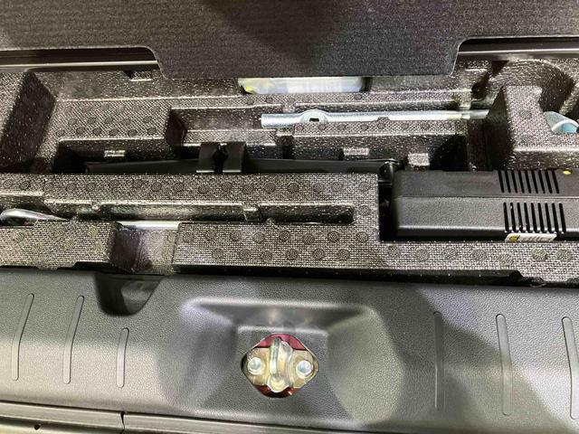 タント Ｘ　４ＷＤ　シートヒーター　アイドリングストップ　オートマチックハイビーム　衝突防止システム　ＬＥＤヘッドランプ　レーンアシスト　スマートキー　記録簿　禁煙車　ワンオーナー　エアバッグ　エアコン（17枚目）