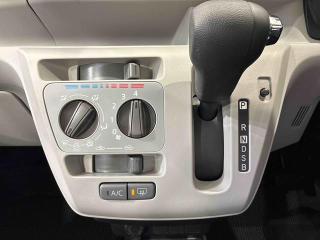 �[�ԑO�ɂ̓v���̃��J�j�b�N���A�e���̓_�����s���܂��B�f�B�[���[�ɂ����o���Ȃ��i���A�����ăT�[�r�X�ł����Ɩ������Ă���������Ǝv���܂��I