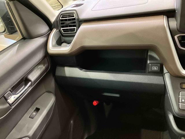 ムーヴ ＲＳ　４ＷＤ　アルミホイール　ターボ　アイドリングストップ　オートマチックハイビーム　衝突防止システム　ＬＥＤヘッドランプ　レーンアシスト　スマートキー　記録簿　ワンオーナー　エアバッグ　エアコン（29枚目）