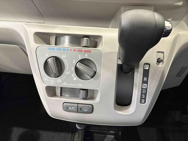 �[�ԑO�ɂ̓v���̃��J�j�b�N���A�e���̓_�����s���܂��B�f�B�[���[�ɂ����o���Ȃ��i���A�����ăT�[�r�X�ł����Ɩ������Ă���������Ǝv���܂��I