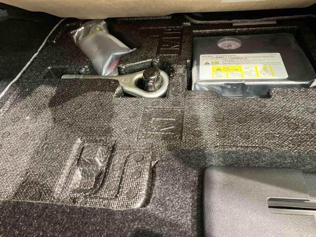 タント Ｘ　４ＷＤ　シートヒーター　アイドリングストップ　オートマチックハイビーム　衝突防止システム　ＬＥＤヘッドランプ　レーンアシスト　スマートキー　記録簿　ワンオーナー　エアバッグ　エアコン（17枚目）