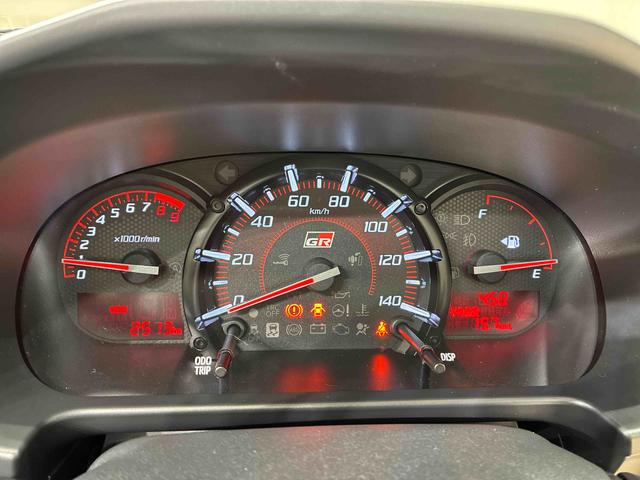 コペン ＧＲ　スポーツ　アルミホイール　ターボ　ＬＥＤヘッドランプ　スマートキー　記録簿　ワンオーナー　エアバッグ　エアコン　パワーステアリング　パワーウィンドウ　ＡＢＳ（7枚目）