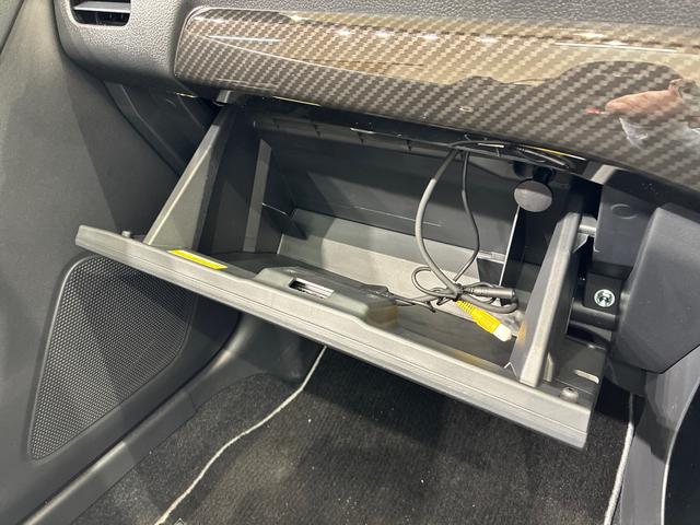 コペン ＧＲ　スポーツ　アルミホイール　ターボ　ＬＥＤヘッドランプ　スマートキー　記録簿　ワンオーナー　エアバッグ　エアコン　パワーステアリング　パワーウィンドウ　ＡＢＳ（10枚目）