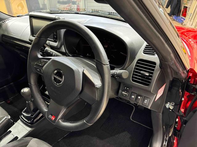 コペン ＧＲ　スポーツ　アルミホイール　ターボ　ＬＥＤヘッドランプ　スマートキー　記録簿　ワンオーナー　エアバッグ　エアコン　パワーステアリング　パワーウィンドウ　ＡＢＳ（24枚目）