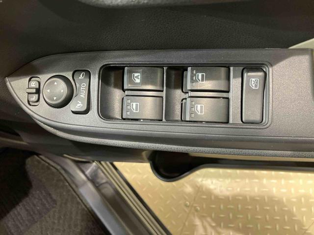 タント Ｘスペシャル　４ＷＤ　ＥＴＣ　シートヒーター　アイドリングストップ　オートマチックハイビーム　衝突防止システム　ＬＥＤヘッドランプ　レーンアシスト　スマートキー　記録簿　禁煙車　ワンオーナー　エアバッグ　エアコン（6枚目）