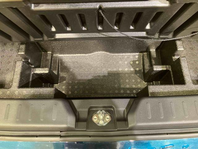 ムーヴキャンバス ストライプスＸ　４ＷＤ　アイドリングストップ　オートマチックハイビーム　衝突防止システム　レーンアシスト　スマートキー　記録簿　ワンオーナー　エアバッグ　エアコン　パワーステアリング　パワーウィンドウ　ＣＤ　ＡＢＳ（17枚目）