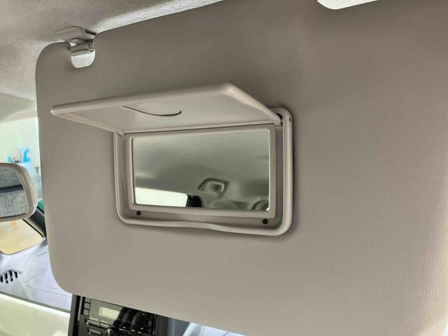 ムーヴキャンバス ストライプスＸ　４ＷＤ　アイドリングストップ　オートマチックハイビーム　衝突防止システム　レーンアシスト　スマートキー　記録簿　ワンオーナー　エアバッグ　エアコン　パワーステアリング　パワーウィンドウ　ＣＤ　ＡＢＳ（27枚目）