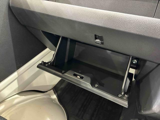 ハイゼットトラック スタンダード　４ＷＤ　アイドリングストップ　オートマチックハイビーム　衝突防止システム　レーンアシスト　記録簿　ワンオーナー　エアコン　パワーステアリング　エアバッグ　ＡＢＳ（11枚目）