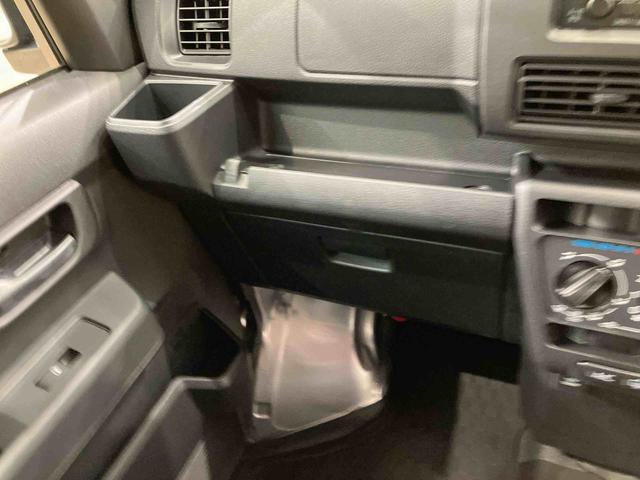 �[�ԑO�ɂ̓v���̃��J�j�b�N���A�e���̓_�����s���܂��B�f�B�[���[�ɂ����o���Ȃ��i���A�����ăT�[�r�X�ł����Ɩ������Ă���������Ǝv���܂��I