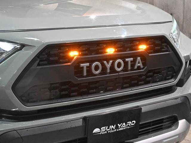 ＲＡＶ４ アドベンチャー　ＢＦグッドリッジタイヤ　デルタフォース１７インチアルミ　社外グリル　ライノラック　フラットラック　ディスプレィオーディオ（6枚目）