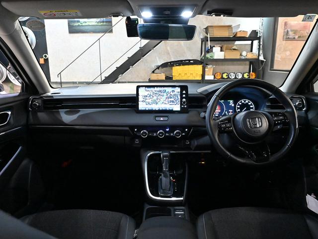 ヴェゼル e:HEV Z ACCイージーアップ デルタフォース16インチ ATタイヤ 9インチ純正ナビ ホンダセンシング 置くだけ充電 パワーバックドア Bモニター シートヒーター(16枚目)