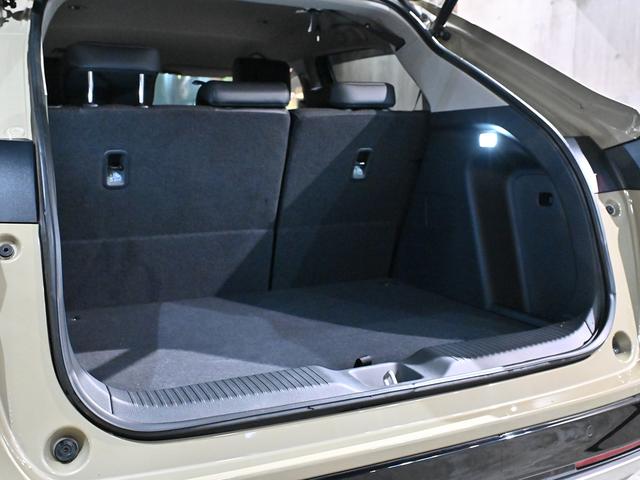 ヴェゼル e:HEV Z ACCイージーアップ デルタフォース16インチ ATタイヤ 9インチ純正ナビ ホンダセンシング 置くだけ充電 パワーバックドア Bモニター シートヒーター(22枚目)