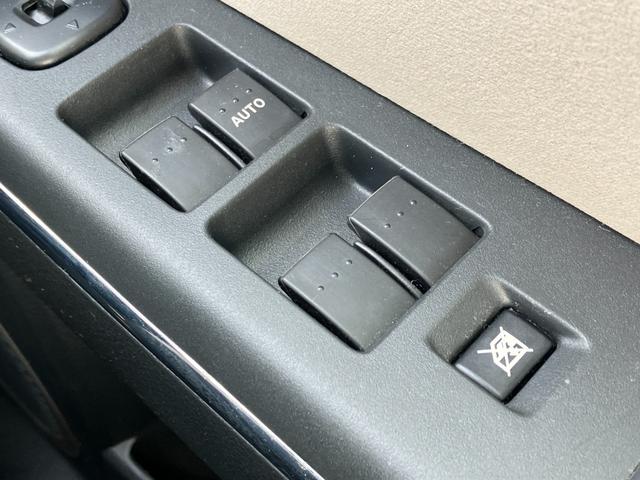 ベリーサ Ｃ　ワンオーナー　車検令和９年３月　バックカメラ　スマートキー　社外ナビ　ソナー　１５インチ純正アルミ　ＥＴＣ　革巻ステアリング　ワンセグＴＶ　ステアリングリモコン　走行４万ｋｍ台（36枚目）