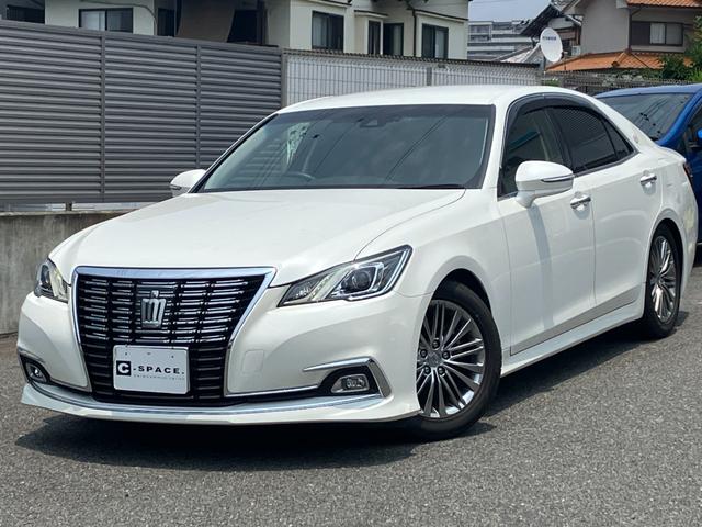 クラウン ロイヤルサルーン　純正ナビＴＶ／内装ブラック／セーフティセンス／ＢＬＩＴＺ車高調（純正有）／Ｂカメラ／１７インチ純正アルミ／Ｂｌｕｅｔｏｏｔｈ／スマートキー／パワーシート／ＥＴＣ／車両取説・スペアキー有（2枚目）
