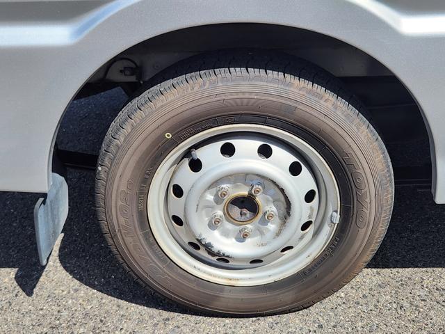 ボンゴバン ＧＬ　１オーナー車／定員３（６）人／タイミングベルト交換済み／最大積載量７５０ｋｇ／１年車検／両側スライドドア／ハイルーフ／ＰＷ付き／Ｄ席エアバック（18枚目）