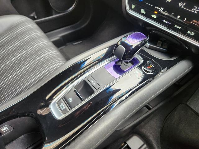 ヴェゼル ハイブリッドＺ・ホンダセンシング　純正ナビＴＶ／Ｂｌｕｅｔｏｏｔｈ／ＨＤＭＩ／Ｂカメラ／ＥＴＣ／前後ドラレコ／パドルシフト／レーンキープアシスト／Ｆ席シートヒーター／ＬＥＤヘッドライト＆フォグランプ／スマートキー＆Ｐスタート（41枚目）