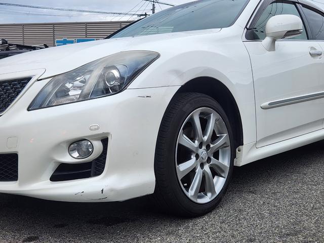 クラウン 2.5アスリート ナビパッケージ 純正ナビTV/Bluetooth/Bカメラ/ETC/ドラレコ/F席Pシート/スマートキー&Pスタート/純正18アルミ/車両取説・ナビ取説・スペアキー有(4枚目)