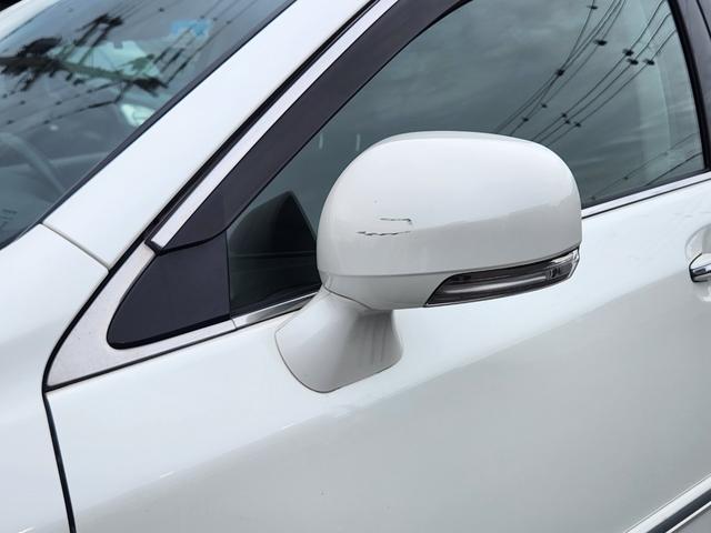 クラウン 2.5アスリート ナビパッケージ 純正ナビTV/Bluetooth/Bカメラ/ETC/ドラレコ/F席Pシート/スマートキー&Pスタート/純正18アルミ/車両取説・ナビ取説・スペアキー有(19枚目)