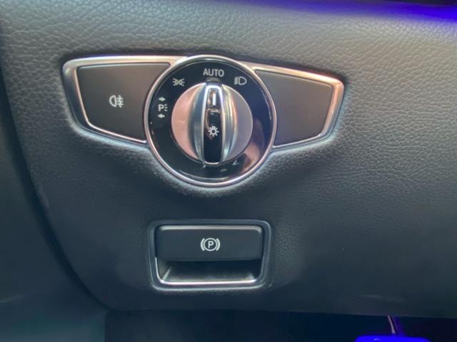 Ｓクラス Ｓ５５０ロング　サンルーフ　黒革シート　３６０°カメラ　電動リアゲート（28枚目）