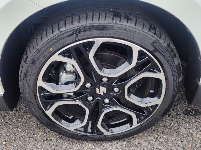 スイフトスポーツ ベースグレード 純正8インチナビTV/全方位カメラ/Bluetooth/前後ドラレコ/ETC/BSM/ブレーキサポート/シートヒーター/取説・ナビ取説・スペアキー有/禁煙車/6速MT車(23枚目)