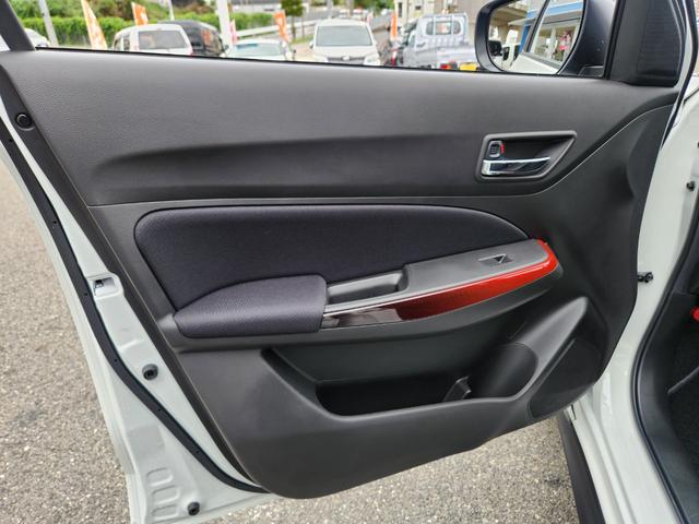 スイフトスポーツ ベースグレード 純正8インチナビTV/全方位カメラ/Bluetooth/前後ドラレコ/ETC/BSM/ブレーキサポート/シートヒーター/取説・ナビ取説・スペアキー有/禁煙車/6速MT車(52枚目)