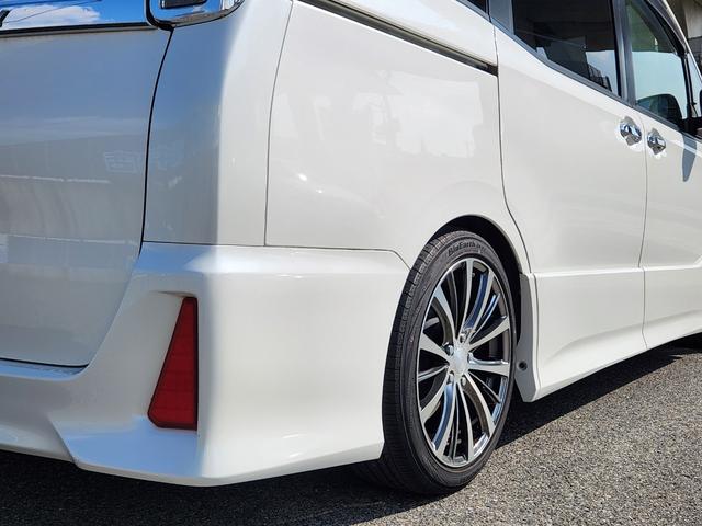 ヴォクシー ZS 煌 8人乗り/アルパイン10インチナビTV/アルパインフリップダウンモニター/Bluetooth/Bカメラ/ETC/ドラレコ/TEIN車高調/社外18アルミ/車両取説・ナビ取説・スペアキー有(10枚目)
