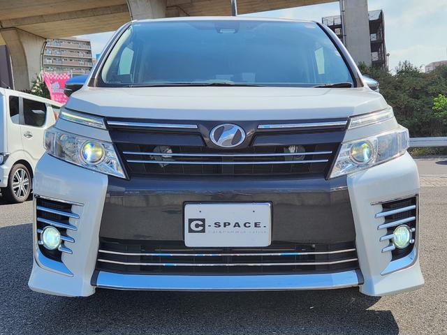 ヴォクシー ZS 煌 8人乗り/アルパイン10インチナビTV/アルパインフリップダウンモニター/Bluetooth/Bカメラ/ETC/ドラレコ/TEIN車高調/社外18アルミ/車両取説・ナビ取説・スペアキー有(15枚目)