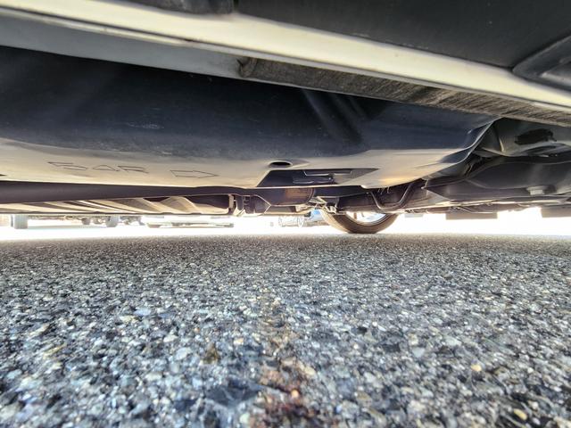 ヴォクシー ZS 煌 8人乗り/アルパイン10インチナビTV/アルパインフリップダウンモニター/Bluetooth/Bカメラ/ETC/ドラレコ/TEIN車高調/社外18アルミ/車両取説・ナビ取説・スペアキー有(29枚目)