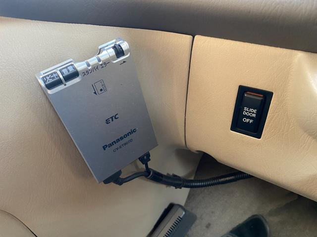 グランドハイエース リミテッド プレステージエディション 4WD/サンルーフ/本革シート/Wエアコン/左Pスライドドア/Bカメラ/前席シートヒーター/パワーシート/クルーズコントロール/ETC/ドラレコ/純正アルミ☆Tベルト交換済み☆純正ヘッドレスト付き(47枚目)