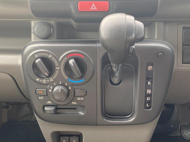 エブリイ PC LEDヘッドライト/オーバーヘッドコンソール/D席シートヒーター/デュアルカメラブレーキサポート/パートタイム4WD/PW付き/取説・スペアキー有(29枚目)