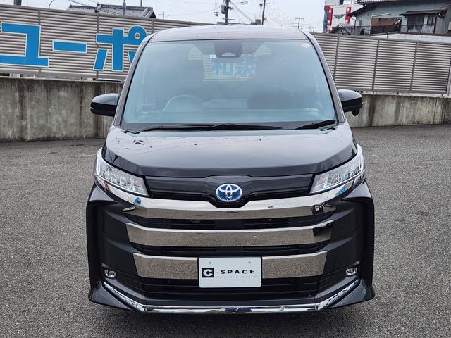 ノア ハイブリッドＳ－Ｚ　１０．５型ナビＴＶ／１４型フリップダウン／ＨＤＭＩ／Ｂｌｕｅｔｏｏｔｈ／ＣＤ・ＤＶＤ／走行中ＴＶ／Ｂカメラ／ＥＴＣ２．０／前後ドラレコ／ユニバーサルステップ／ＢＳＭ／アドバンスドドライブ／ＢＳＭ（2枚目）