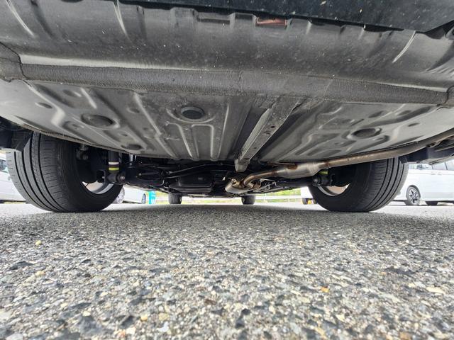 ノア ハイブリッドＳ－Ｚ　１０．５型ナビＴＶ／１４型フリップダウン／ＨＤＭＩ／Ｂｌｕｅｔｏｏｔｈ／ＣＤ・ＤＶＤ／走行中ＴＶ／Ｂカメラ／ＥＴＣ２．０／前後ドラレコ／ユニバーサルステップ／ＢＳＭ／アドバンスドドライブ／ＢＳＭ（27枚目）