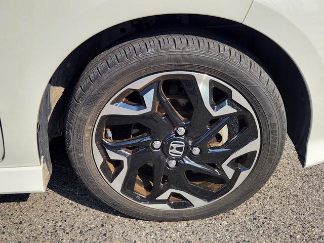 N-BOXカスタム G・Lターボホンダセンシング 1オーナー・禁煙車/純正8インチナビTV/Bluetooth/TVキャンセラー/両側Pスライドドア/ホンダセンシング/パドルシフト/ETC/Bカメラ/ドラレコ/車両取説・ナビ取説・スペアキー有(22枚目)