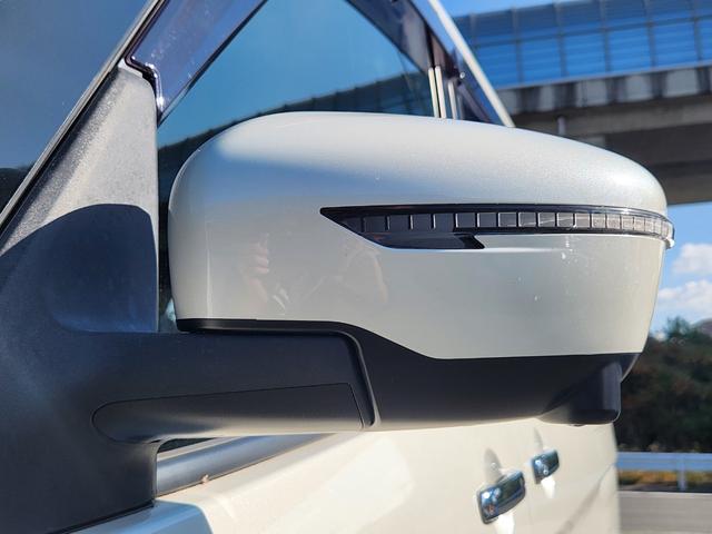 ランディ 2.0X 1オーナー/全方位カメラ/エマージェンシーブレーキ/左Pスライドドア/BSM/8人乗り/車両取説・スペアキー有(20枚目)