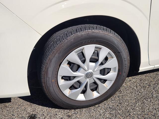 ランディ 2.0X 1オーナー/全方位カメラ/エマージェンシーブレーキ/左Pスライドドア/BSM/8人乗り/車両取説・スペアキー有(22枚目)